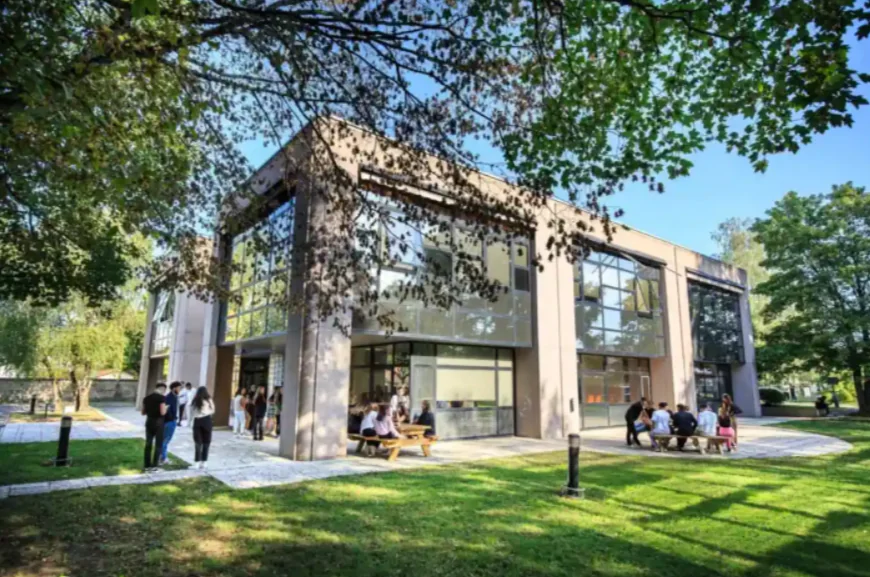 campus